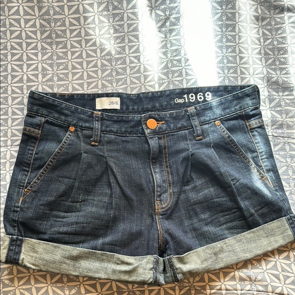 Bundle of 2 GAP Blue and Gray Jean Shorts Set Size 28/6!!! - Picture 5 of 10